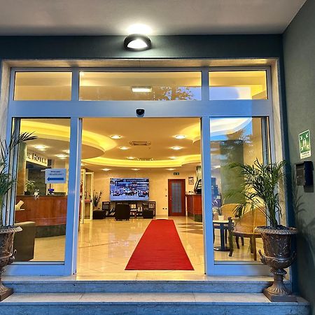 Blue Hotel Cesenatico Exterior photo