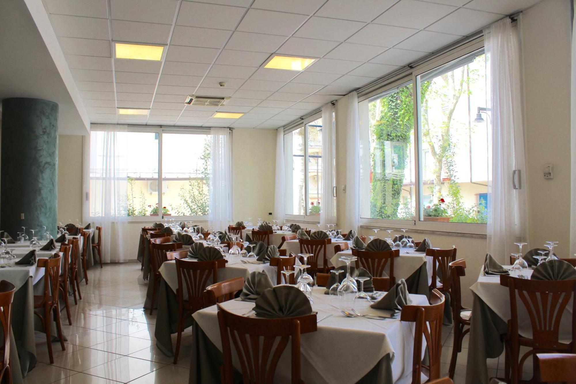Blue Hotel Cesenatico Exterior photo