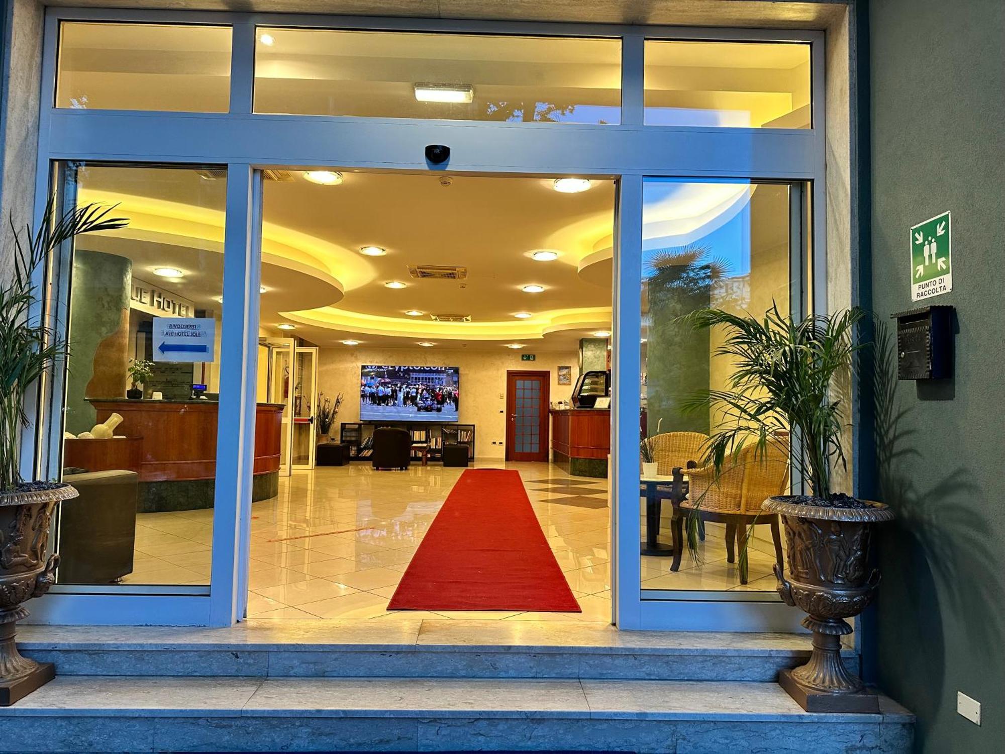 Blue Hotel Cesenatico Exterior photo
